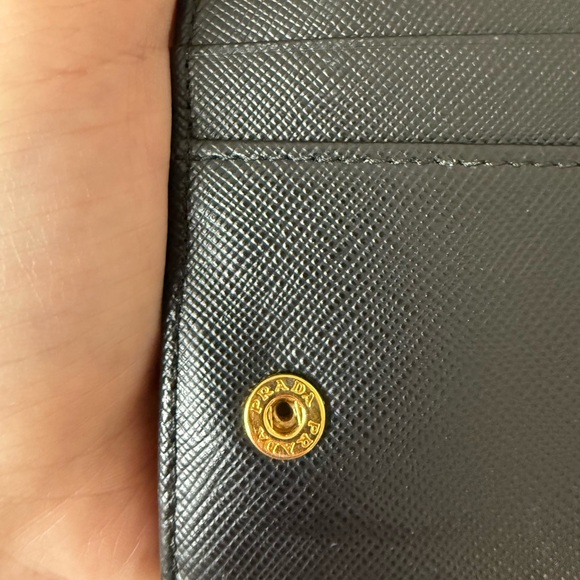 Prada Black Saffiano Fiocco Leather Bow Continental Wallet - Picture 5 of 17